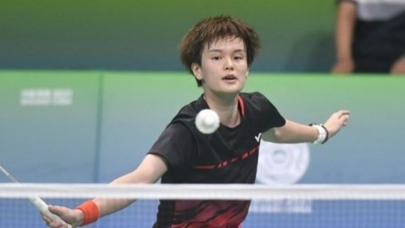 芒特传射建功当选最佳，曼联4比1大胜狼队