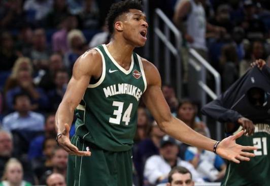 卡比对阵凯拉特数据：多次挥霍良机，上演史诗级空门不进