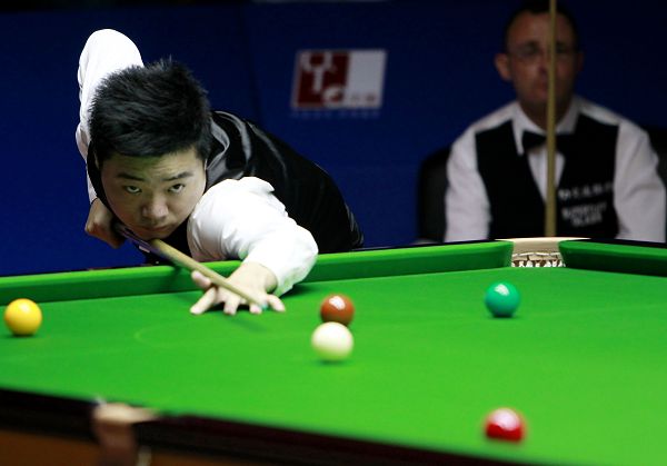 0-2不敌药厂，曼城欧冠主场对德国球队13连胜遭终结