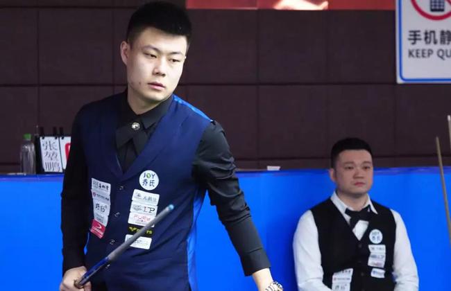 梅西职业生涯获得13座联赛冠军：西甲10冠、法甲2冠、美职联1冠