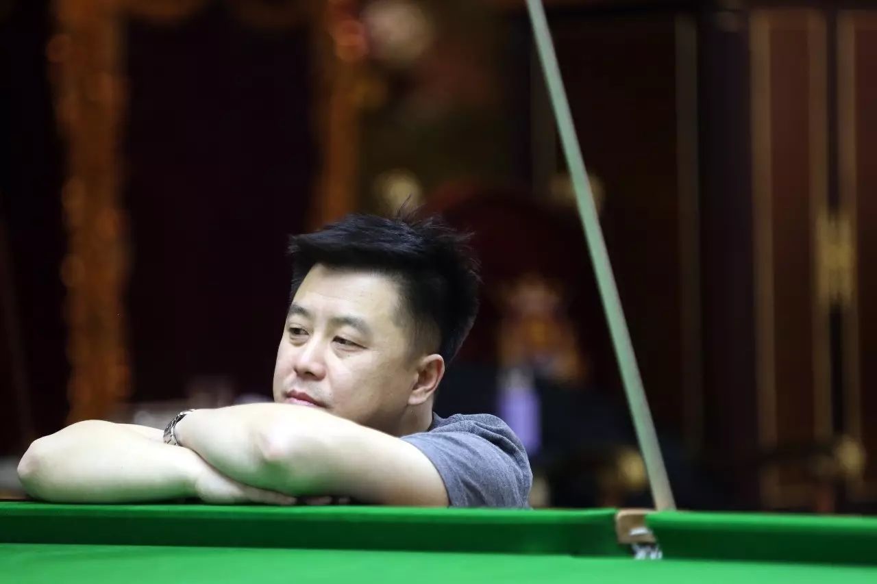 体育中超:上海申花0-2成都蓉城 遭遇三连败